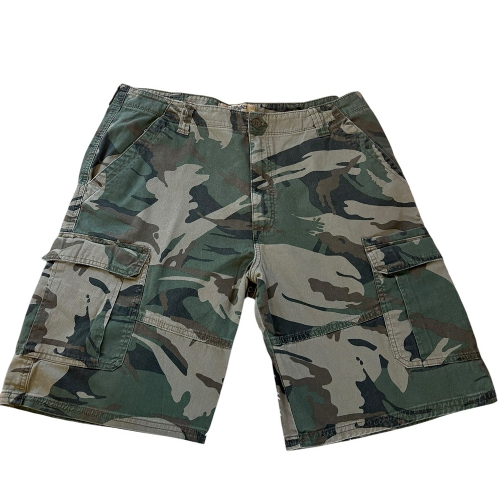 Wrangler Camouflage Cargo Shorts Size 38 - Picture 3 of 4